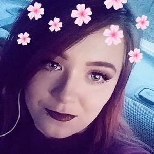 Meet your Posher, Katelyn